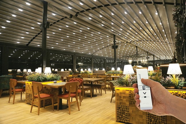 Bahçe Keyfine SOMFY Motorlu Pergola Çözümleri