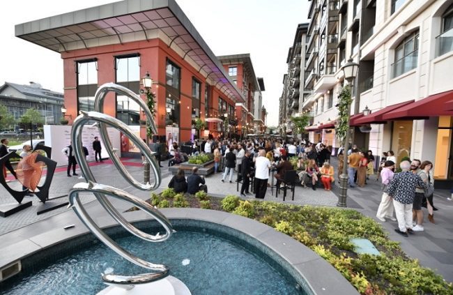 Polat Piyalepaşa İstanbul Çarşı Sanat Meydanı Kapılarını Açtı