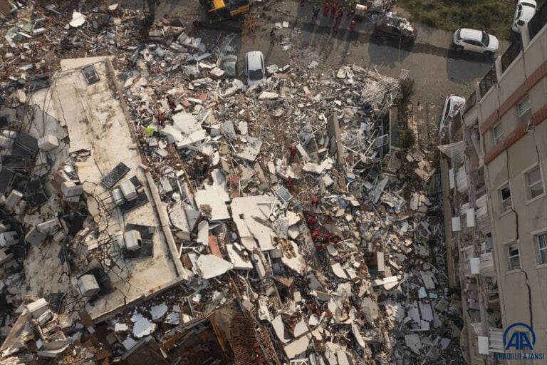 Uzmanlar yıkımları değerlendirdi: Deprem de büyük kusur da…